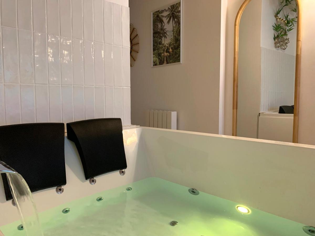 Apartment Bali Serenity Balneo Et Lit Rond Lagnieu