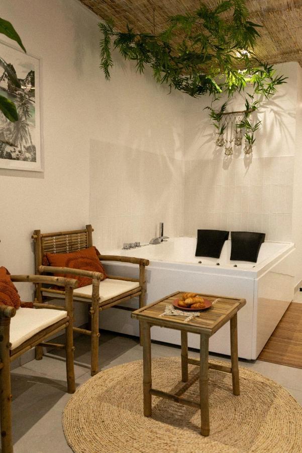 Bali Serenity Balneo Et Lit Rond Apartment Lagnieu