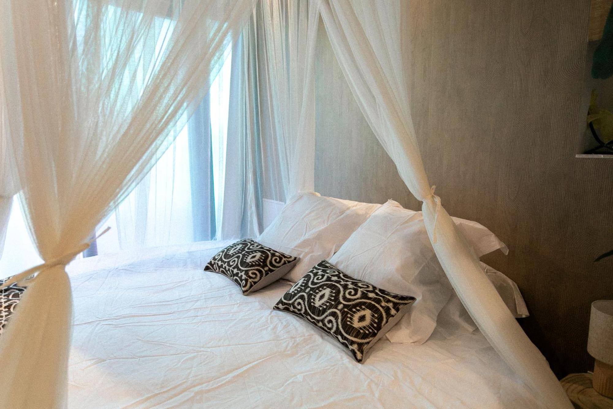 Bali Serenity Balneo Et Lit Rond Apartment